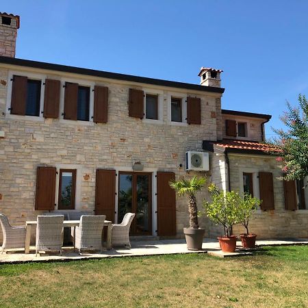 Casa Stefanie Villa Kaštelir Exteriör bild