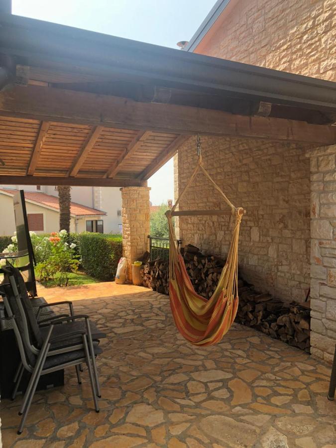 Casa Stefanie Villa Kaštelir Exteriör bild