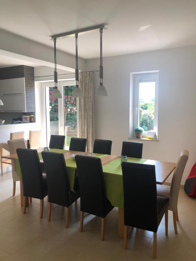 Casa Stefanie Villa Kaštelir Exteriör bild