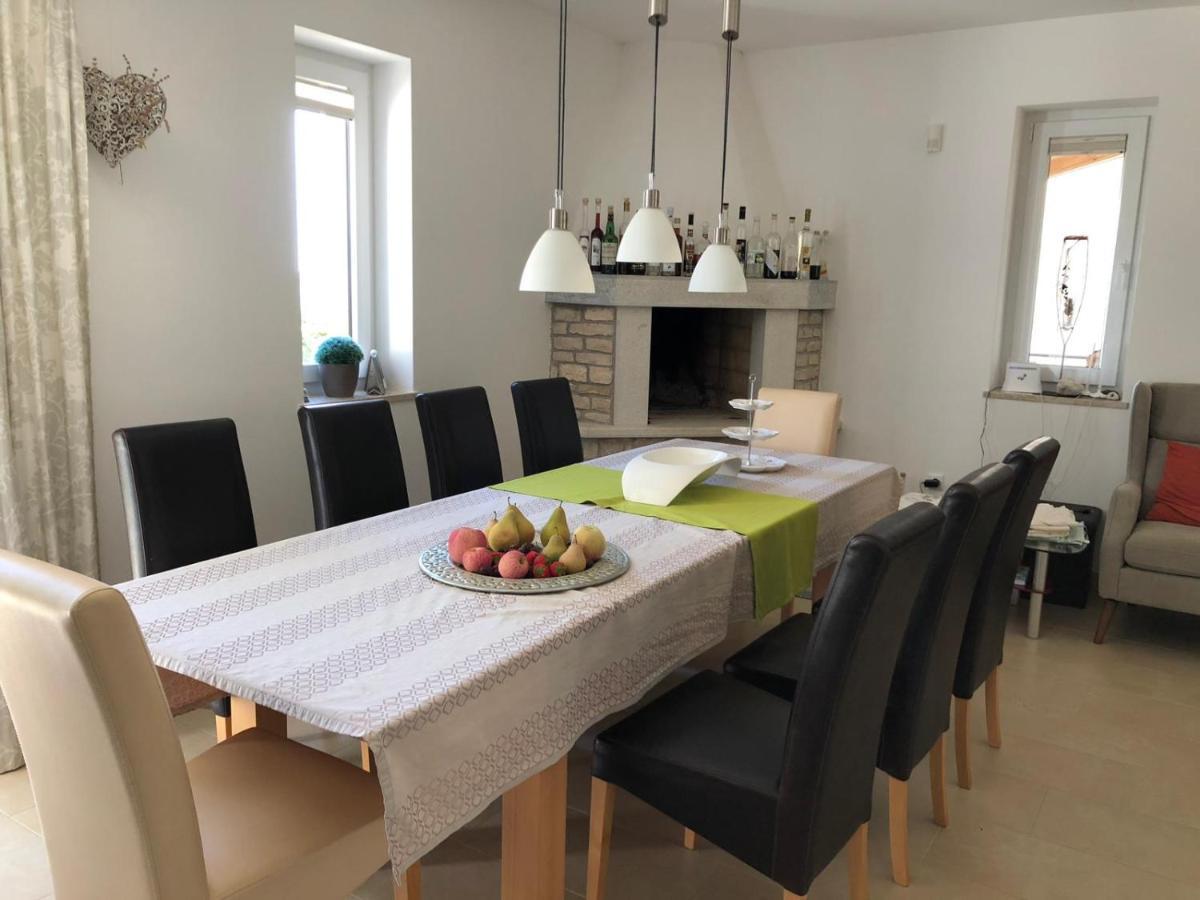 Casa Stefanie Villa Kaštelir Exteriör bild