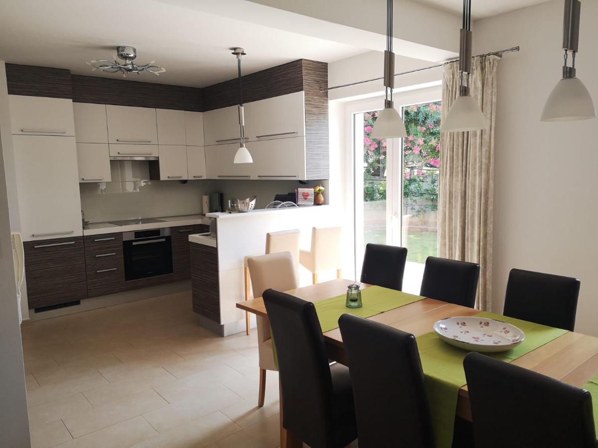 Casa Stefanie Villa Kaštelir Exteriör bild
