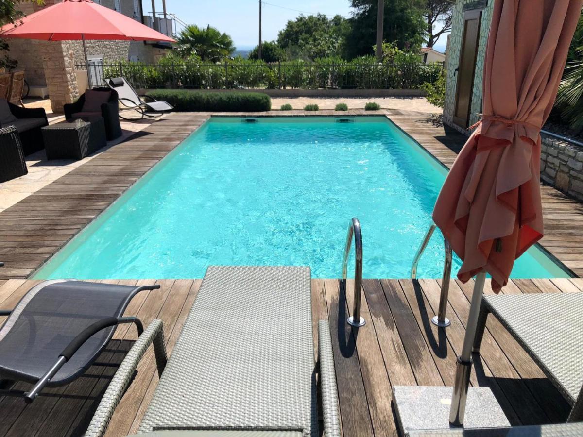 Casa Stefanie Villa Kaštelir Exteriör bild